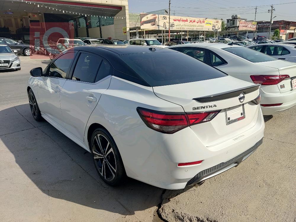 نيسان سنترا